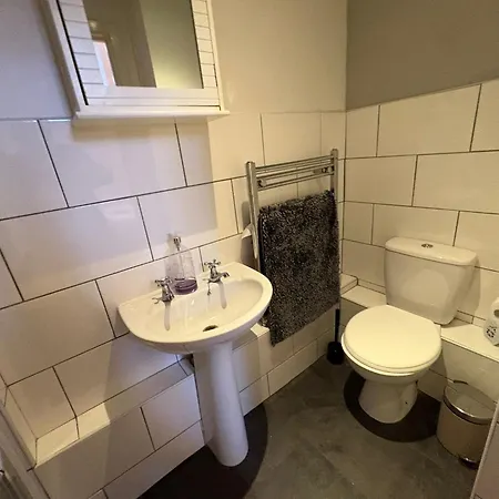 Grade Ii Converted Chapel, Apartment Bristol