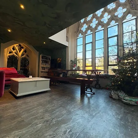 Grade Ii Converted Chapel,